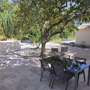 https://terre-de-lumiere-3.hotels-rhonealpes.com